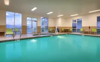 홀리데이 인 익스프레스 & 스위트 아메리칸 포크 - 노스 프로보 바이 IHG - 수영장