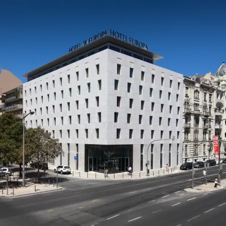 Hotel 3K Europa Отели рядом с достопримечательностью «Энтрекампуш»