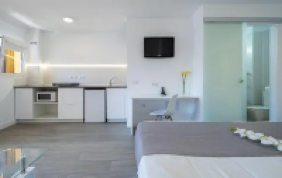 Skyview Hotel by Livvo のホテル