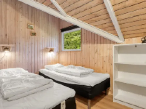 "Hedwig" - 30km from the Sea