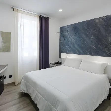 Crossroad Hotel Отели рядом с достопримечательностью «Станция метро Garbatella»
