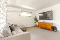 Lux Gem, 7 Mins to SJU, Private Pool, Tesla Solar System, No Blackouts