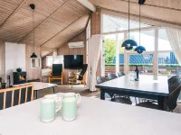 Seaside Haven with Open Terrace - Homestays