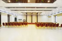 FabHotel Bee Town Hotels in Morod