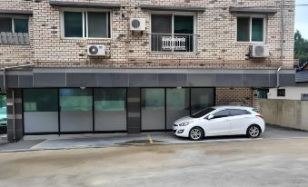 Jeonju Gimmyeongok Kimchi Sukbak Chaehumgwan