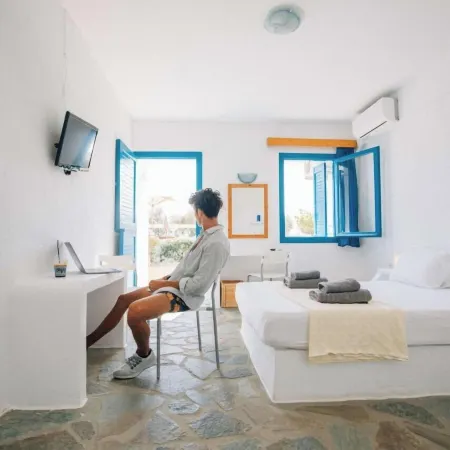 Lagada Beach Hotel
