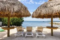Dolphin Point Villas - Beach