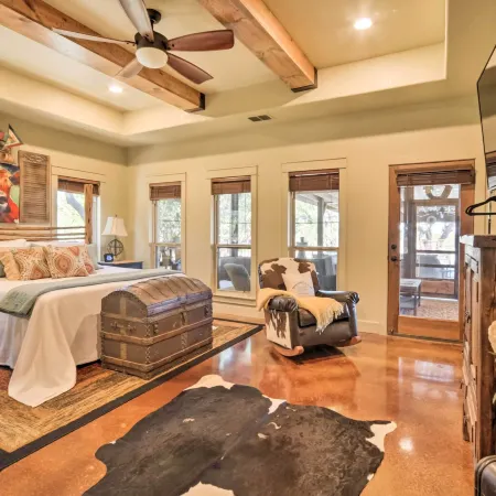 Secluded Country Hideaway w/ Fire Pit & Pool!