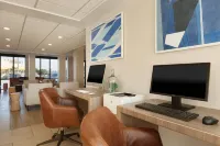 Surfbreak Virginia Beach Oceanfront, Ascend Hotel Collection - 3-Star