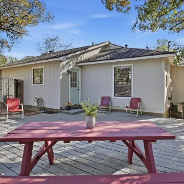 Howdy Hang Out - Cozy, Cute And Comfortable House! 2 Bedroom Home