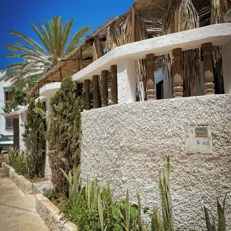 Eco Bay Surf Camp