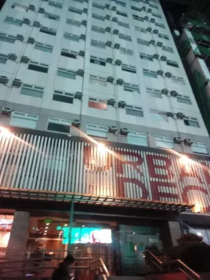 เออร์เบิน เดกา ทาวเวอร์ โอโย