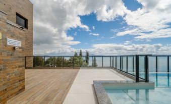 Estúdio em prédio com piscina SCA0108