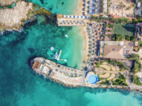 Wave 515 - Getaway Chalet at Sawary Resort Batroun فنادق في البترون