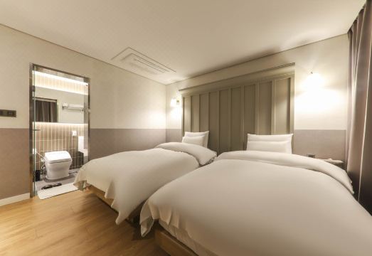 통영 숙소 전경