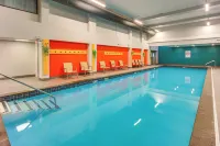Walk to Lifts and Village! Killington Mountain Condo - Swimmingpools