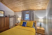 Hiking Trails on-Site Cozy Falls Brook Cabin