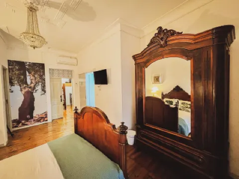 Very Typical - Alojamento Local Hotels in 