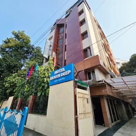 Hotel Akash Deep Отели рядом с достопримечательностью «Храм Бирла»