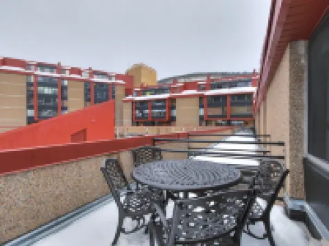 Spacious Condo in the Heart of Center Village - Pet Friendly - VS367 by Redawning Hotels in Copper Mountain