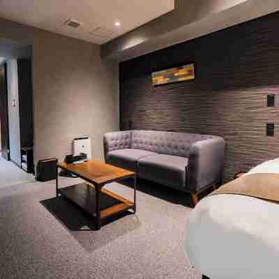 ランドーホテルなんば大阪スイーツ Rooms