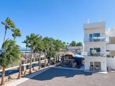 BAJA MIA SUITES AND TOURS