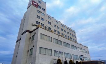 New Grand Hotel