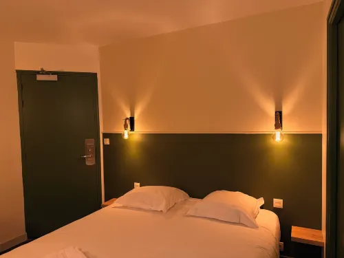 Brit Hotel l'Arrivée Guingamp