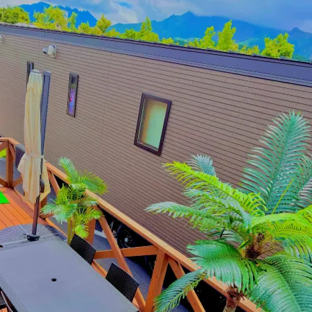 TARAILER SHIP GARDEN