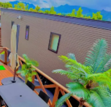 TARAILER SHIP GARDEN