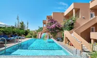 Solon Apartments - Strand