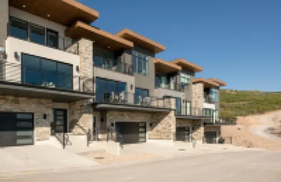 喬丹內爾 Klaim 72