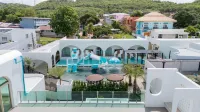 เดอลูน่า รีสอร์ท เกาะล้าน - ที่มีสระว่ายน้ำ
