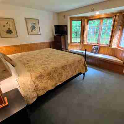 O9 New Renovated Bretton Woods Slopeside Condo with 2 Living Rooms Foosball Air Hockey Rooms