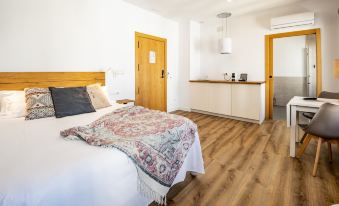 City Comfort Modern Aparthotel