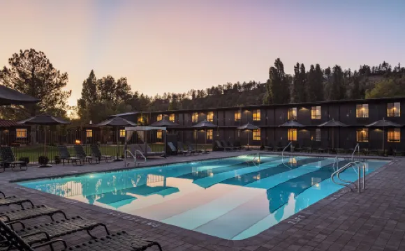 High Country Motor Lodge - Near Nau and Downtown