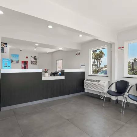 Studio 6 Suites Escondido CA