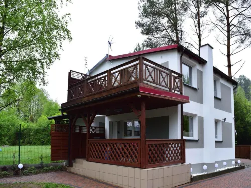 Holiday Home Right on the Lake, Sauna, Jacuzzi - parking