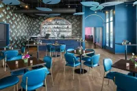 Moxy Madison Downtown - Barer