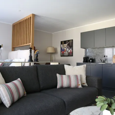 Lamira - Serviced Apartments