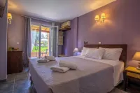 Tellis Holiday Rooms - Pet friendly