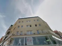 هوستال أثيناز Hotels near دياغونال مار