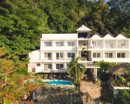 サラヴォアン ホテル ケップ ケップのホテル