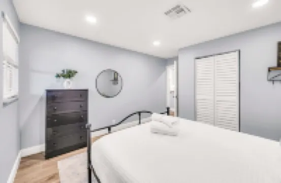 Seahorse Suites #2. Fun,Beach, Games, Memories!