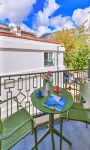 Lale Hotel - ที่มีบาร์