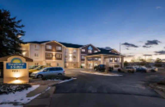 Days Inn & Suites by Wyndham Castle Rock