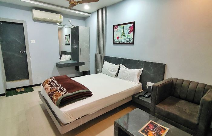 Hotel Jay Deluxe