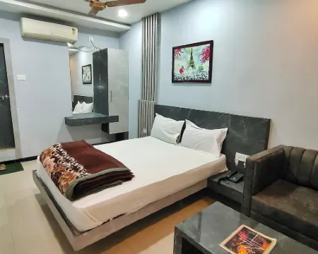 Hotel Jay Deluxe Hotels in Rohtas