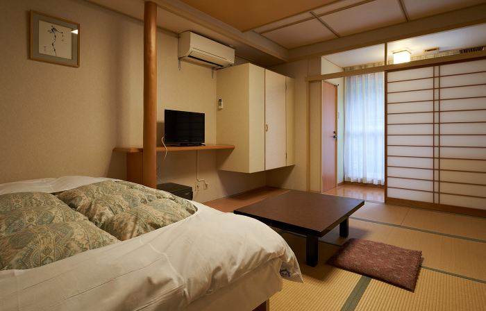 Shima Onsen Yuzurihaso Hot Spring Inn