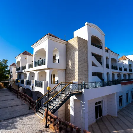 Naama Bay Hotel & Resort Отели рядом с достопримечательностью «Мечеть Аль-Сахаба»